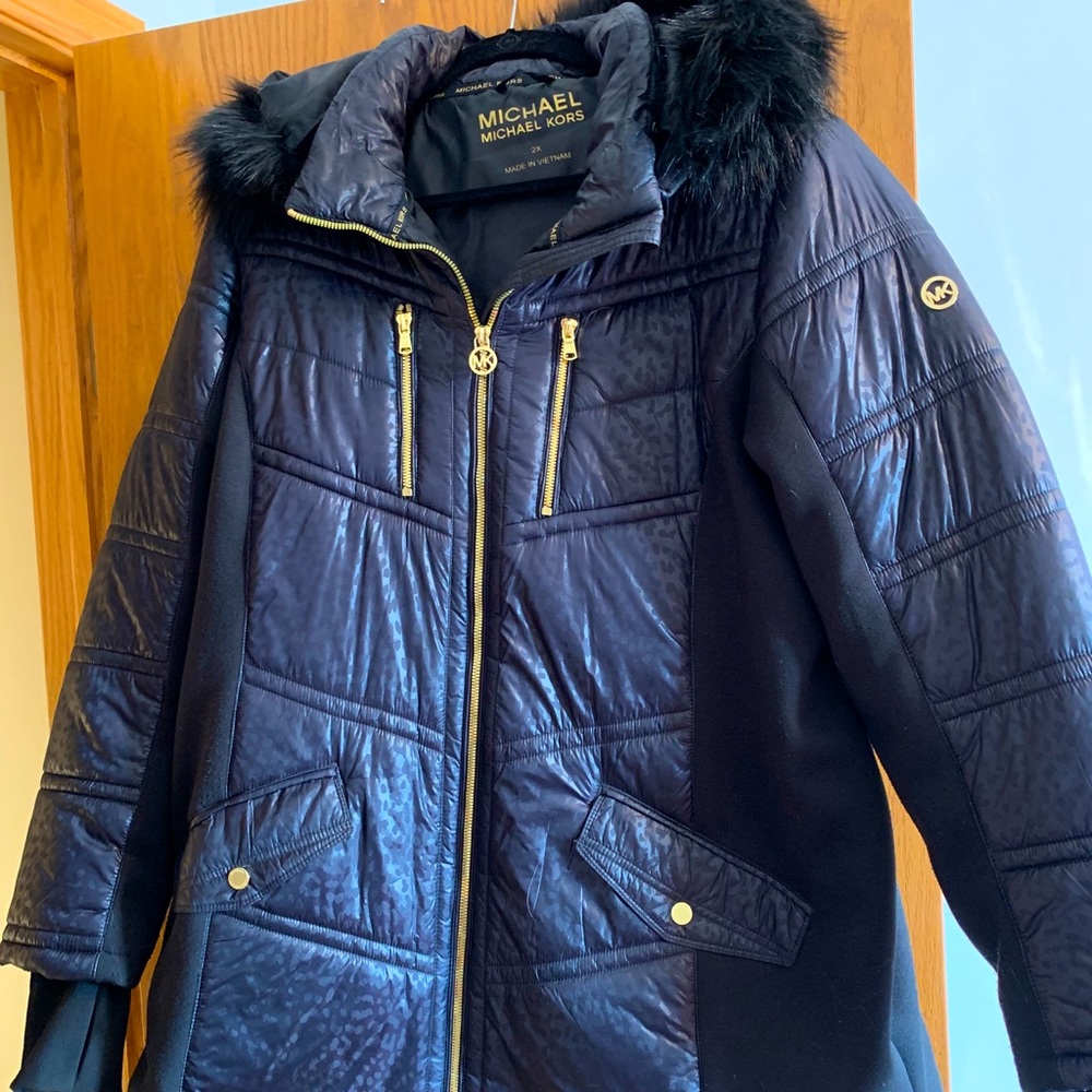 Michael Kors Puffy black jacket 2X